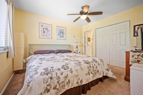 Townhouse in West Palm Beach, Florida 2 bedrooms, 122.82 sq.m. № 2244023 - photo 19