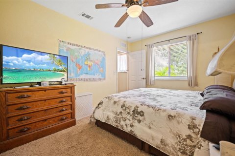 Townhouse in West Palm Beach, Florida 2 bedrooms, 122.82 sq.m. № 2244023 - photo 20