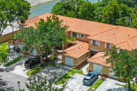 Townhouse in West Palm Beach, Florida 2 bedrooms, 122.82 sq.m. № 2244023 - photo 26