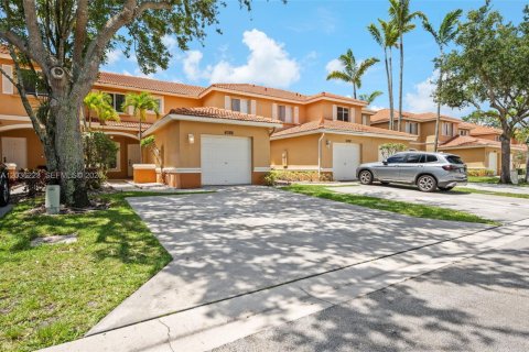 Townhouse in West Palm Beach, Florida 2 bedrooms, 122.82 sq.m. № 2244023 - photo 2