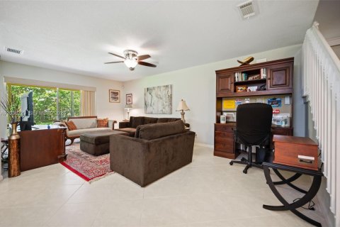 Townhouse in West Palm Beach, Florida 2 bedrooms, 122.82 sq.m. № 2244023 - photo 9