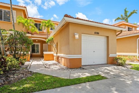 Townhouse in West Palm Beach, Florida 2 bedrooms, 122.82 sq.m. № 2244023 - photo 3