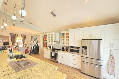 Casa en venta en Kissimmee, Florida, 4 dormitorios, 197.23 m2 № 1838236 - foto 1