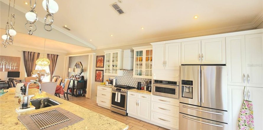 House in Kissimmee, Florida 4 bedrooms, 197.23 sq.m. № 1838236
