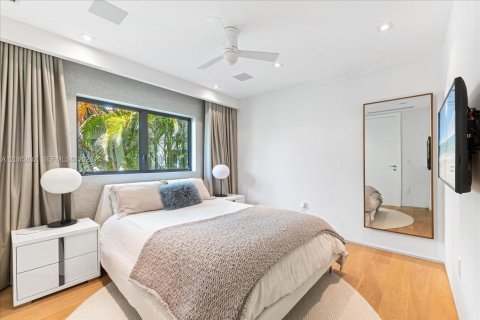 Villa ou maison à vendre à Miami Beach, Floride: 7 chambres, 539.2 m2 № 2357177 - photo 25