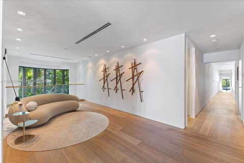 Villa ou maison à vendre à Miami Beach, Floride: 7 chambres, 539.2 m2 № 2357177 - photo 17