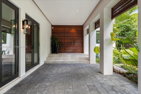 Villa ou maison à vendre à Miami Beach, Floride: 7 chambres, 539.2 m2 № 2357177 - photo 3