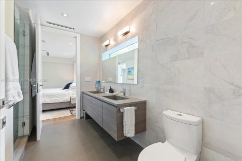 Villa ou maison à vendre à Miami Beach, Floride: 7 chambres, 539.2 m2 № 2357177 - photo 28