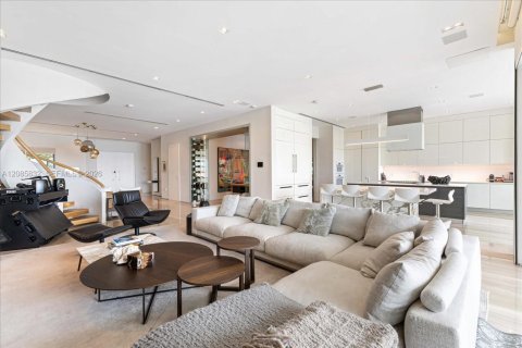 Villa ou maison à vendre à Miami Beach, Floride: 7 chambres, 539.2 m2 № 2357177 - photo 12