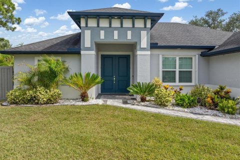 House in North Port, Florida 3 bedrooms, 170.38 sq.m. № 2394125 - photo 6