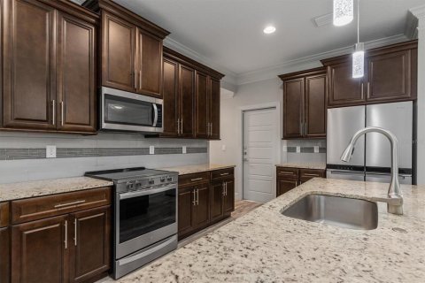 House in North Port, Florida 3 bedrooms, 170.38 sq.m. № 2394125 - photo 16