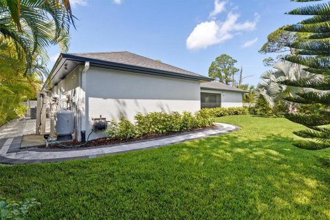 House in North Port, Florida 3 bedrooms, 170.38 sq.m. № 2394125 - photo 20