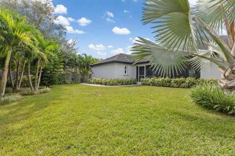 House in North Port, Florida 3 bedrooms, 170.38 sq.m. № 2394125 - photo 21