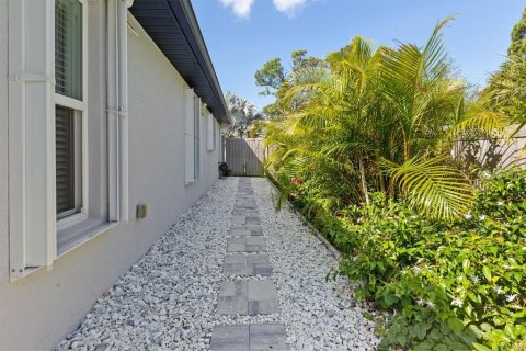 House in North Port, Florida 3 bedrooms, 170.38 sq.m. № 2394125 - photo 23