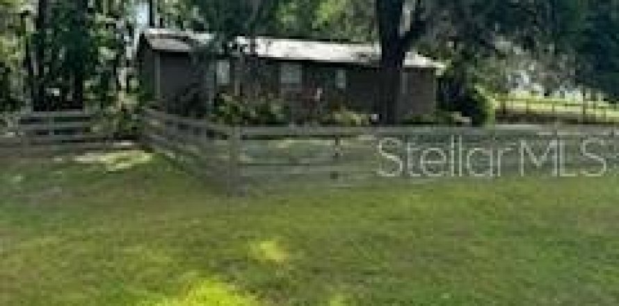 Casa en Reddick, Florida 3 dormitorios, 107.02 m2 № 1669877