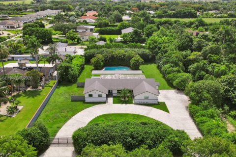 Villa ou maison à Miami, Floride 3 chambres, 295.24 m2 № 2168366