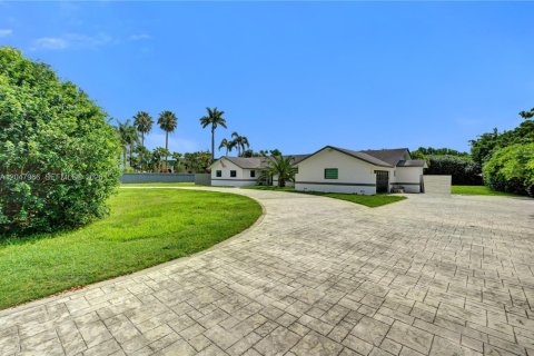 Villa ou maison à louer à Miami, Floride: 3 chambres, 295.24 m2 № 2168366 - photo 29