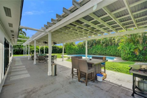 Villa ou maison à louer à Miami, Floride: 3 chambres, 295.24 m2 № 2168366 - photo 22