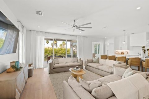 Casa en venta en Anna Maria, Florida, 5 dormitorios, 293.48 m2 № 1214787 - foto 8
