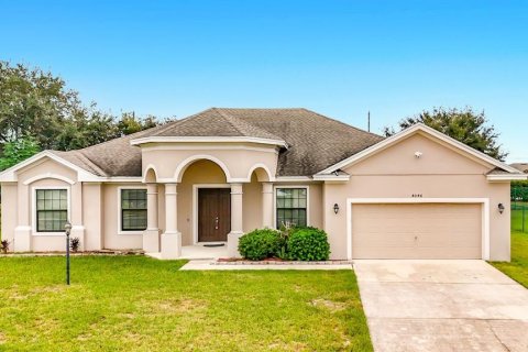 Villa ou maison à Lake Wales, Floride 4 chambres, 255.67 m2 № 2401156