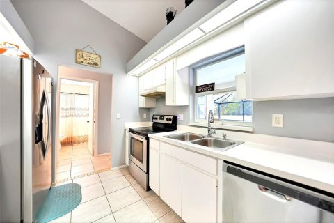 Villa ou maison à vendre à North Port, Floride: 3 chambres, 127 m2 № 1720800 - photo 4