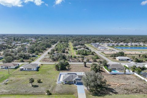 Villa ou maison à vendre à North Port, Floride: 3 chambres, 127 m2 № 1720800 - photo 2