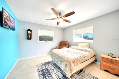 Villa ou maison à vendre à North Port, Floride: 3 chambres, 127 m2 № 1720800 - photo 17