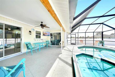 Villa ou maison à vendre à North Port, Floride: 3 chambres, 127 m2 № 1720800 - photo 18
