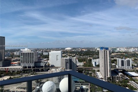 Copropriété à vendre à Miami, Floride: 1 chambre, 87.05 m2 № 2013272 - photo 2