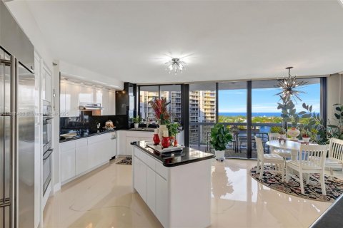 Condo in Aventura, Florida, 3 bedrooms in LANDMARK  № 1423903 - photo 3