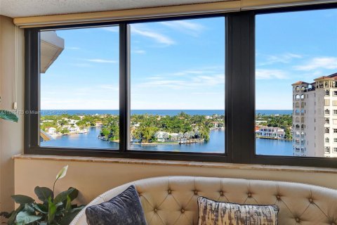 Condo in Aventura, Florida, 3 bedrooms in LANDMARK  № 1423903 - photo 2