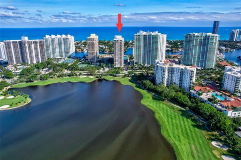 Condo in Aventura, Florida, 3 bedrooms in LANDMARK  № 1423903 - photo 9
