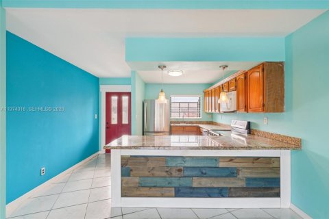 House in Margate, Florida 2 bedrooms, 101.45 sq.m. № 2033630 - photo 16