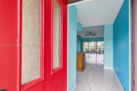 House in Margate, Florida 2 bedrooms, 101.45 sq.m. № 2033630 - photo 6