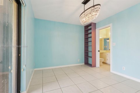 House in Margate, Florida 2 bedrooms, 101.45 sq.m. № 2033630 - photo 26