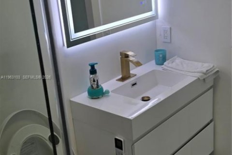 Купить виллу или дом в Майами, Флорида 4 спальни, 122.17м2, № 2023895 - фото 12