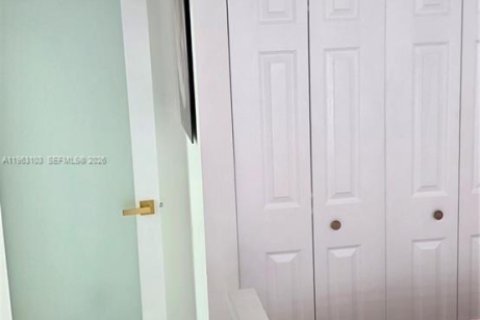 Купить виллу или дом в Майами, Флорида 4 спальни, 122.17м2, № 2023895 - фото 7