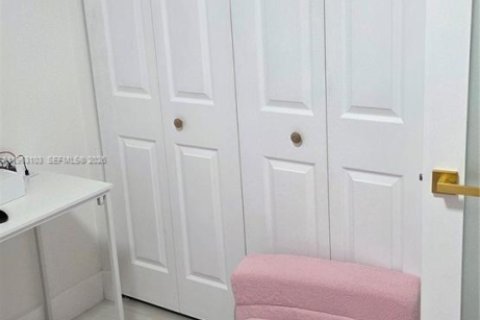 Купить виллу или дом в Майами, Флорида 4 спальни, 122.17м2, № 2023895 - фото 10