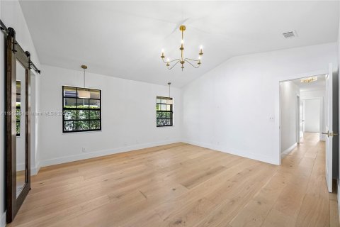 House in Boca Raton, Florida 4 bedrooms, 219.25 sq.m. № 1972727 - photo 13