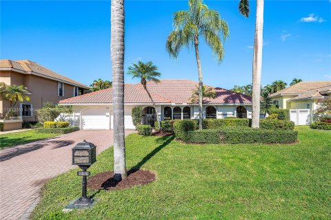 House in Boca Raton, Florida 4 bedrooms, 219.25 sq.m. № 1972727 - photo 5