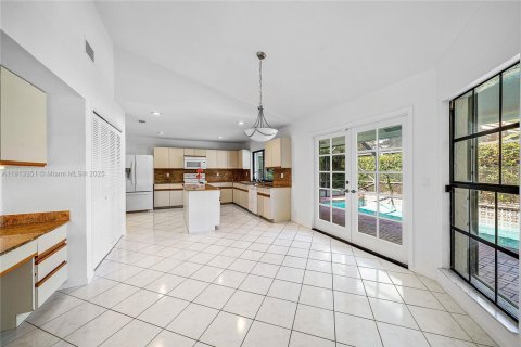 House in Boca Raton, Florida 4 bedrooms, 219.25 sq.m. № 1972727 - photo 30