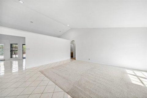 House in Boca Raton, Florida 4 bedrooms, 219.25 sq.m. № 1972727 - photo 23