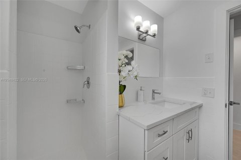 Villa ou maison à louer à Fort Lauderdale, Floride: 3 chambres, 115.66 m2 № 2171608 - photo 21
