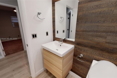 Villa ou maison à louer à Fort Lauderdale, Floride: 3 chambres, 84.73 m2 № 1949283 - photo 13