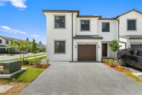 Touwnhouse à Homestead, Floride 4 chambres, 163.51 m2 № 2269571