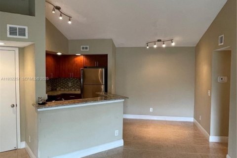 Снять в аренду кондоминиум в Санрайз, Флорида 2 спальни, 89.65м2, № 1990819 - фото 8