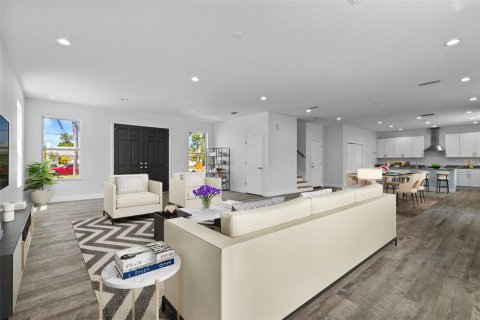 Casa en venta en Tampa, Florida, 3 dormitorios, 233.56 m2 № 1637933 - foto 6