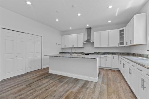 Casa en venta en Tampa, Florida, 3 dormitorios, 233.56 m2 № 1637933 - foto 10