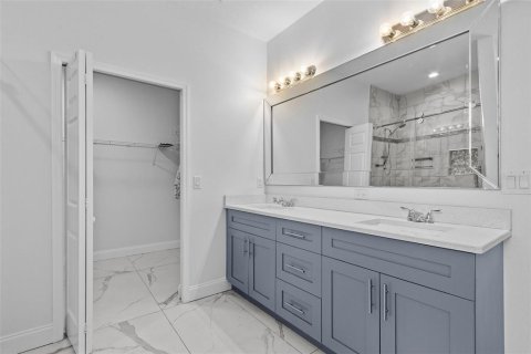 Casa en venta en Tampa, Florida, 3 dormitorios, 233.56 m2 № 1637933 - foto 20