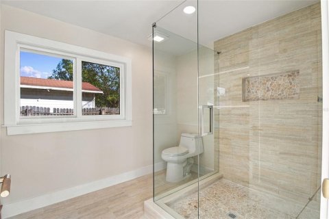 Villa ou maison à louer à Saint Petersburg, Floride: 3 chambres, 112.04 m2 № 2427129 - photo 13